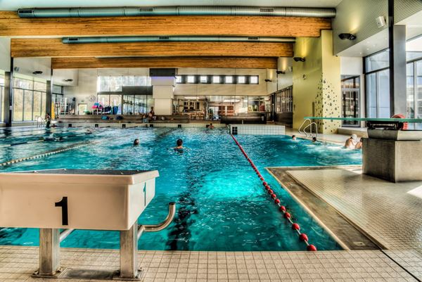Bild von Schwimmen Covid